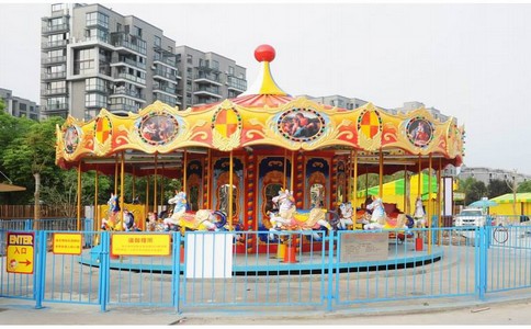 乘坐豪華轉(zhuǎn)馬要注意安全