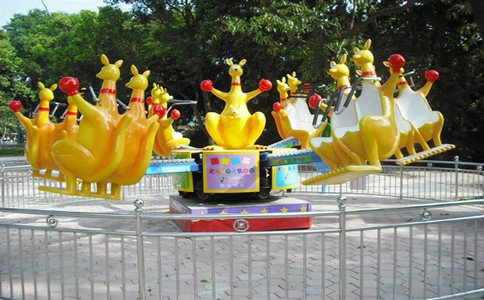 購買游樂場設(shè)備時需要注意什么問題