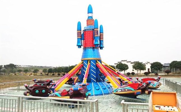 在大型游樂(lè)場(chǎng)游玩時(shí)的注意事項(xiàng)