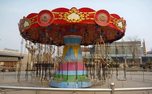 旋轉(zhuǎn)飛椅游樂設(shè)備的日常管理措施有哪些